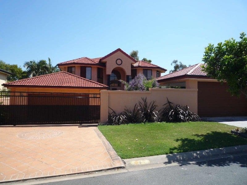 9 Maltravers Drive, ARUNDEL QLD 4214, Arundel - Image 1