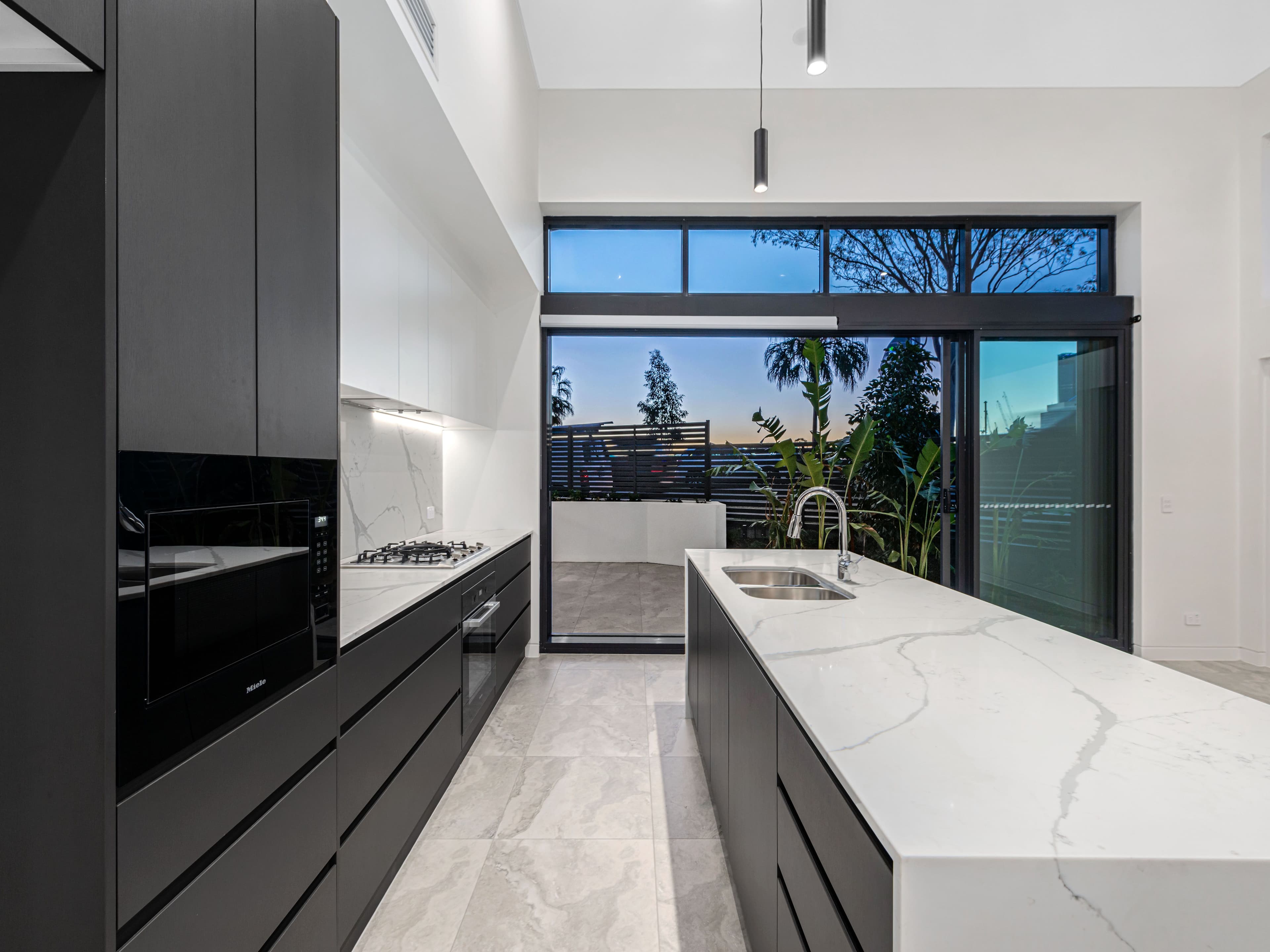 98 River Terrace, Kangaroo Point QLD 4169, Kangaroo Point - Thumbnail 2