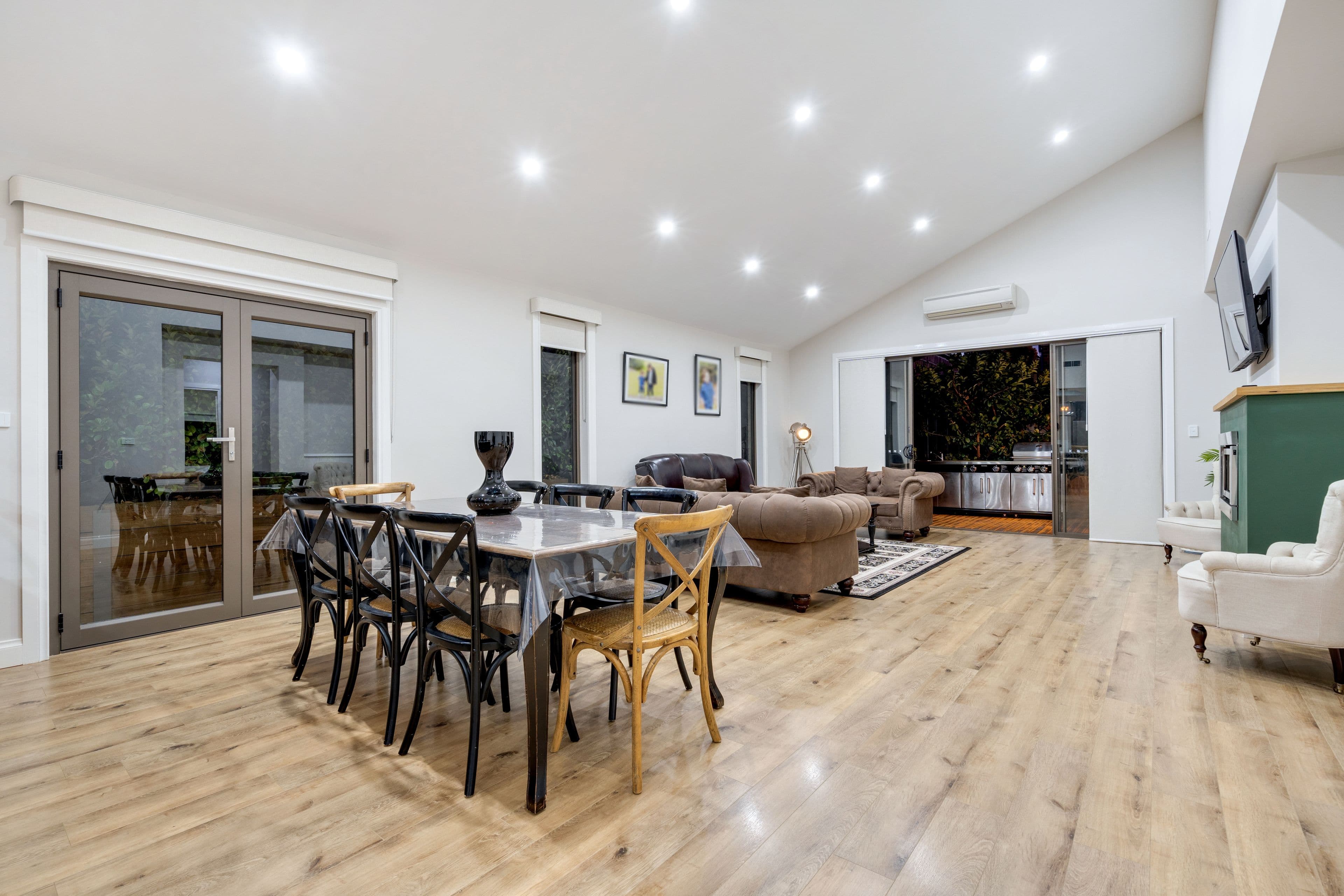 10 Braveheart Road, Craigieburn VIC 3064, Craigieburn - Thumbnail 6
