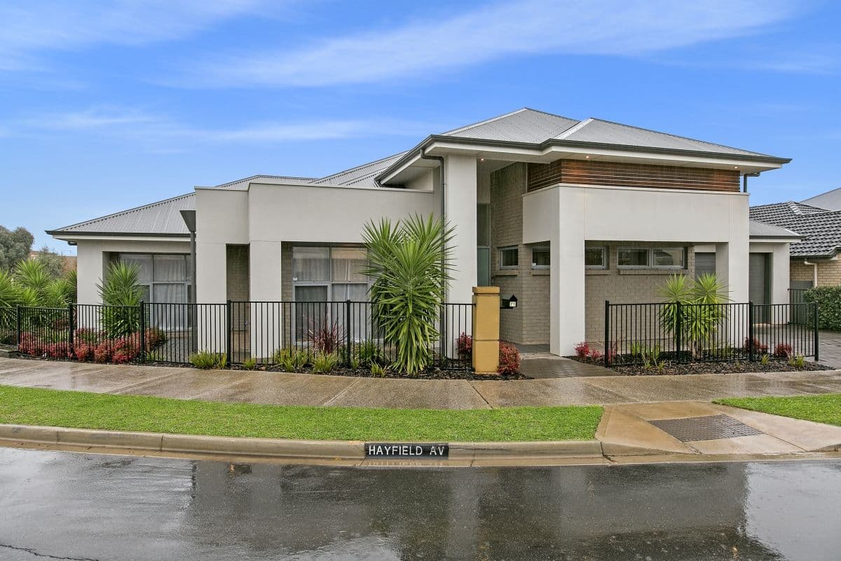 71 Swinden Crescent, Blakeview SA 5114, Blakeview - Thumbnail 2