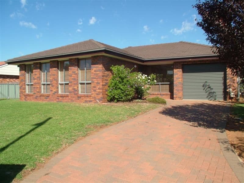 10  Magpie Close, DUBBO NSW 2830, Dubbo - Image 1