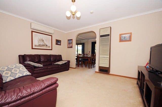 18 Loretta Court, SEABROOK VIC 3028, Seabrook - Thumbnail 3