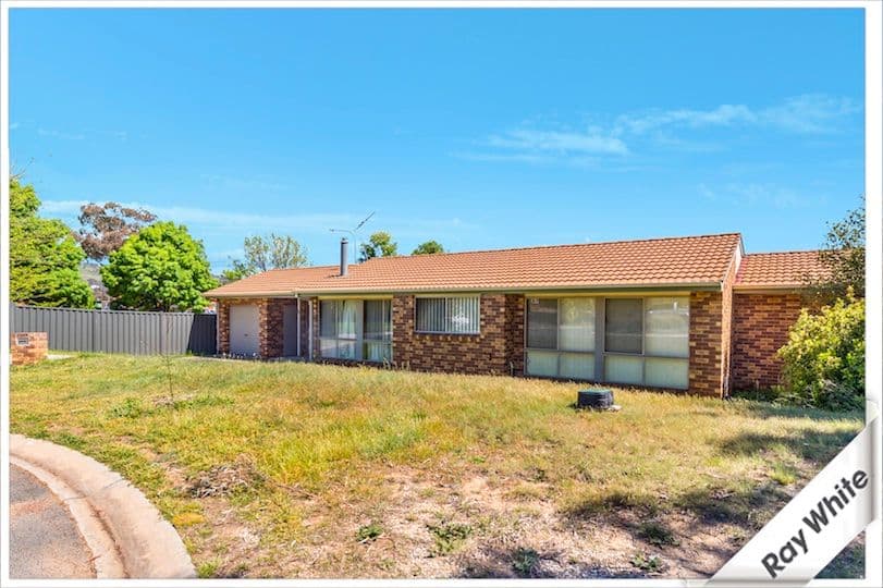 13 Franklin Court, Jerrabomberra - Thumbnail 2