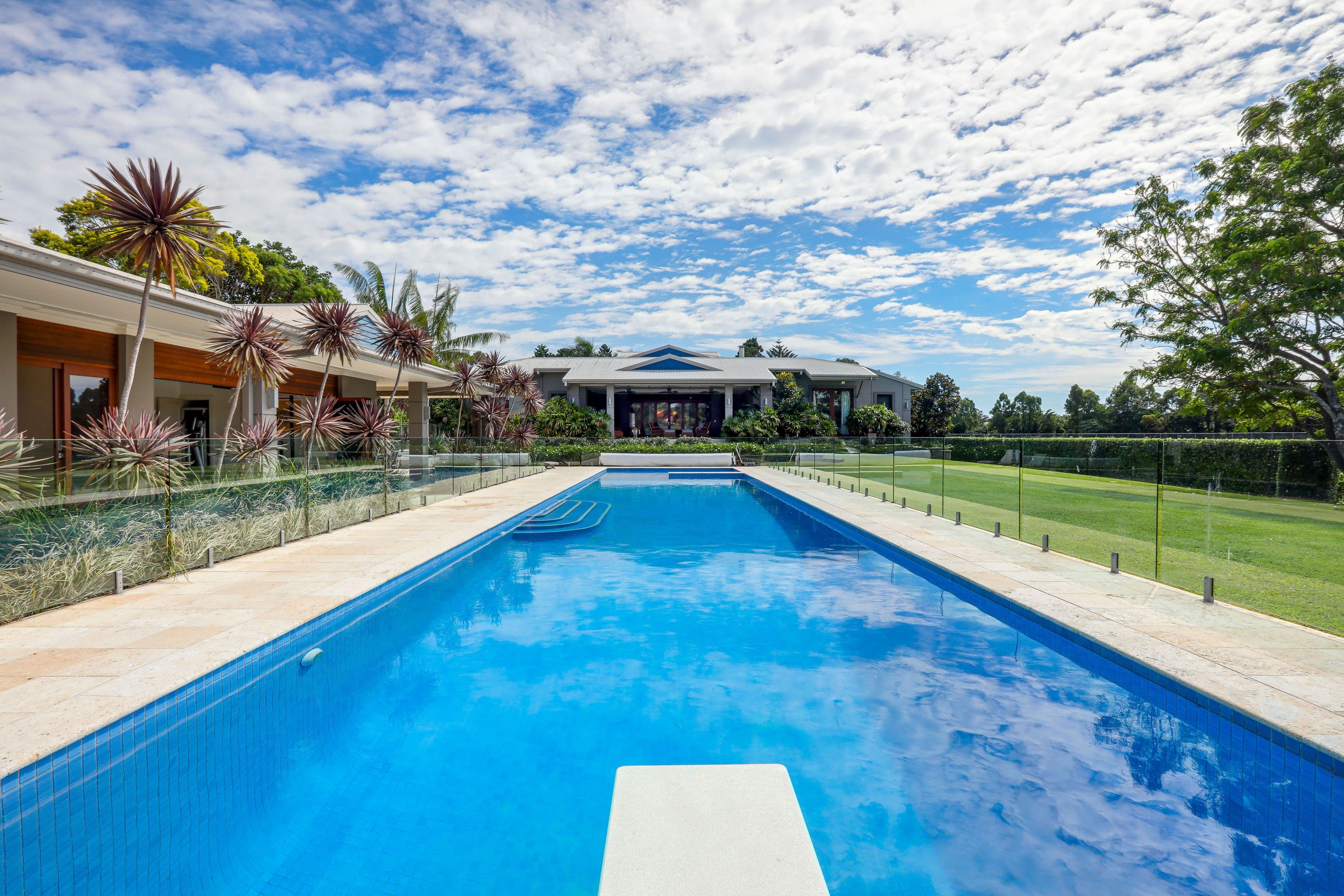 23 Maryland Avenue, Carrara QLD 4211, Carrara - Thumbnail 2