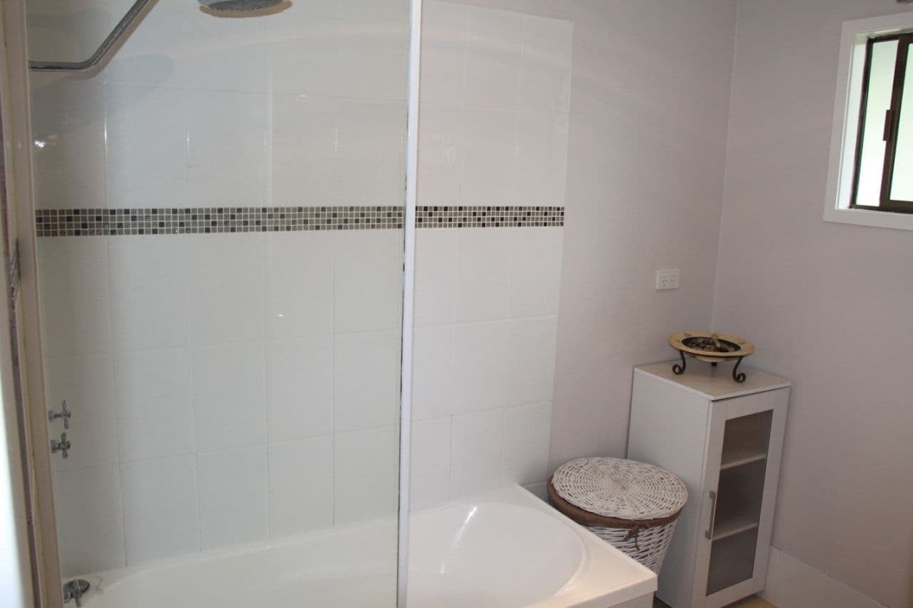 6 Bellemere Court, BOYNE ISLAND QLD 4680, Boyne Island - Thumbnail 7
