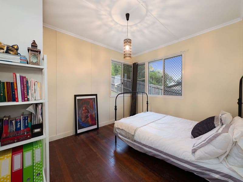 19 Landscape Street, Stafford Heights QLD 4053, Stafford Heights - Thumbnail 5