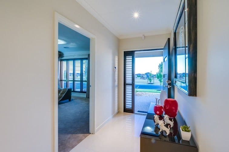 17 Silverwood Drive, Truganina VIC 3029, Truganina - Thumbnail 4