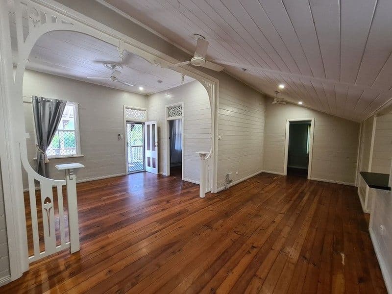 34 Ahearne Street, Hermit Park QLD 4812, Hermit Park - Thumbnail 2