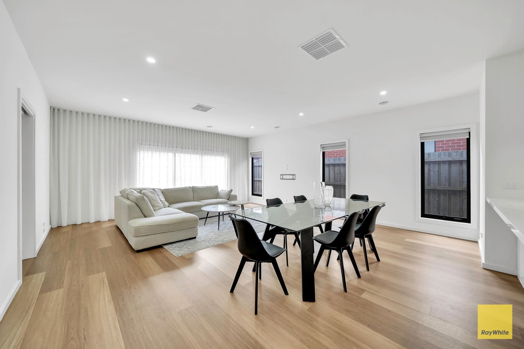 3 Gleeson Way, DEANSIDE VIC 3336, Deanside - Thumbnail 4