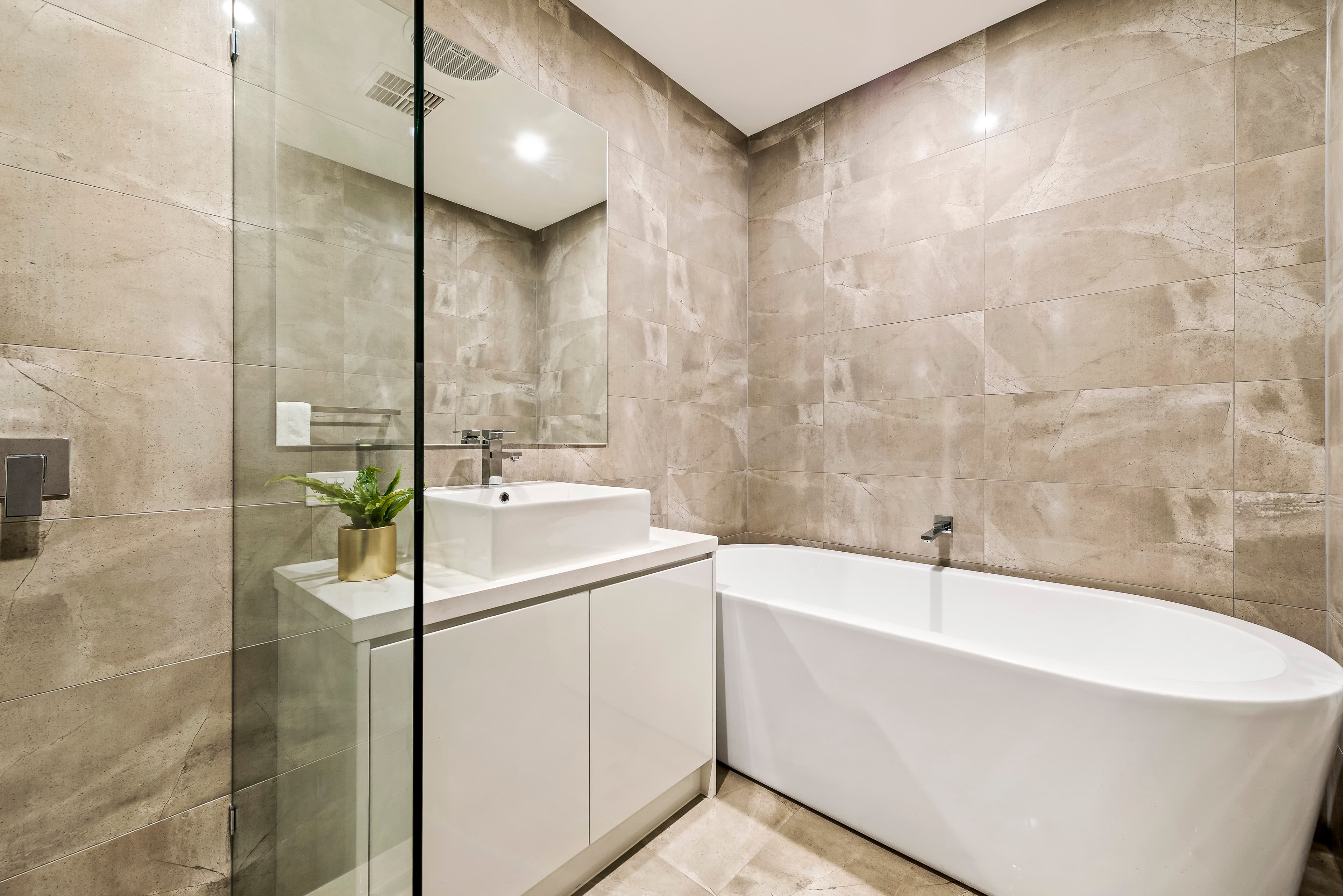 9 Elizabeth Street, Oakleigh East VIC 3166, Oakleigh East - Thumbnail 3