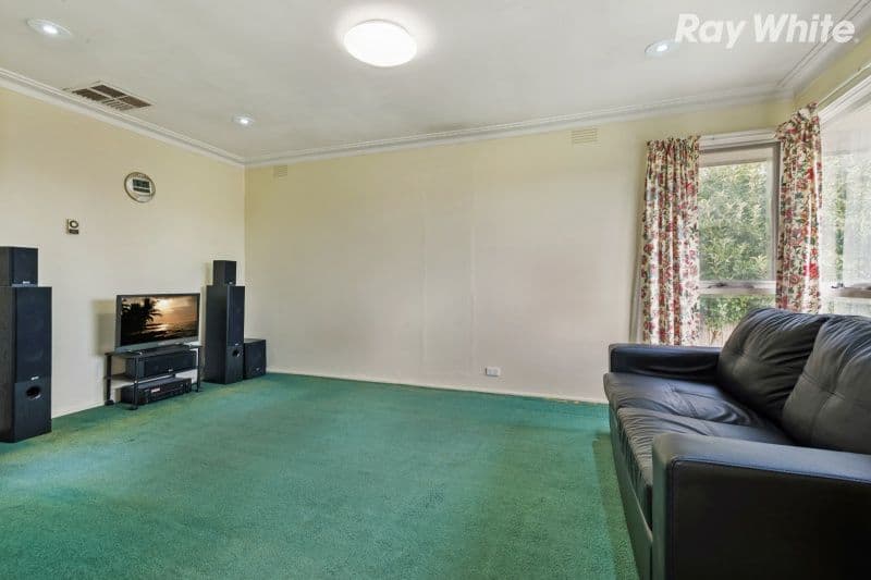 27 Edith Street, Noble Park VIC 3174, Noble Park - Thumbnail 2