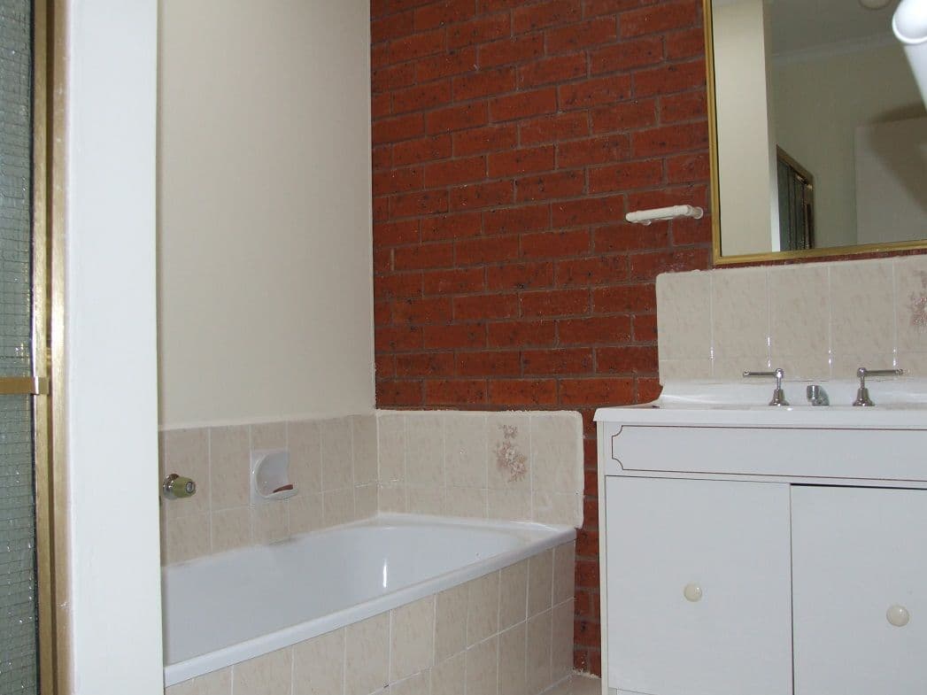 28 Palmerston Street, MELTON VIC 3337, Melton - Thumbnail 4