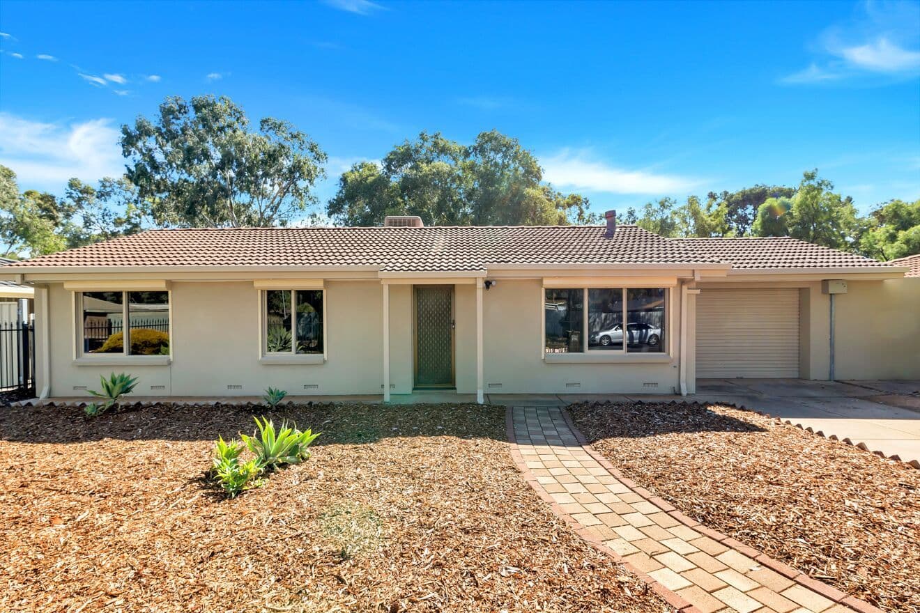 34 Banksia Crescent, Parafield Gardens SA 5107, Parafield Gardens - Thumbnail 2