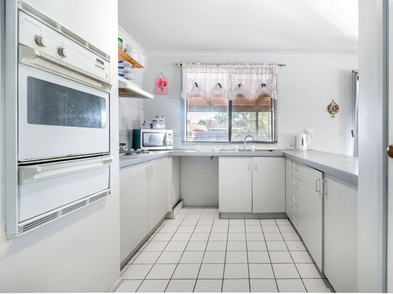 1 Luisa Court, Brookfield VIC 3338, Brookfield - Thumbnail 3