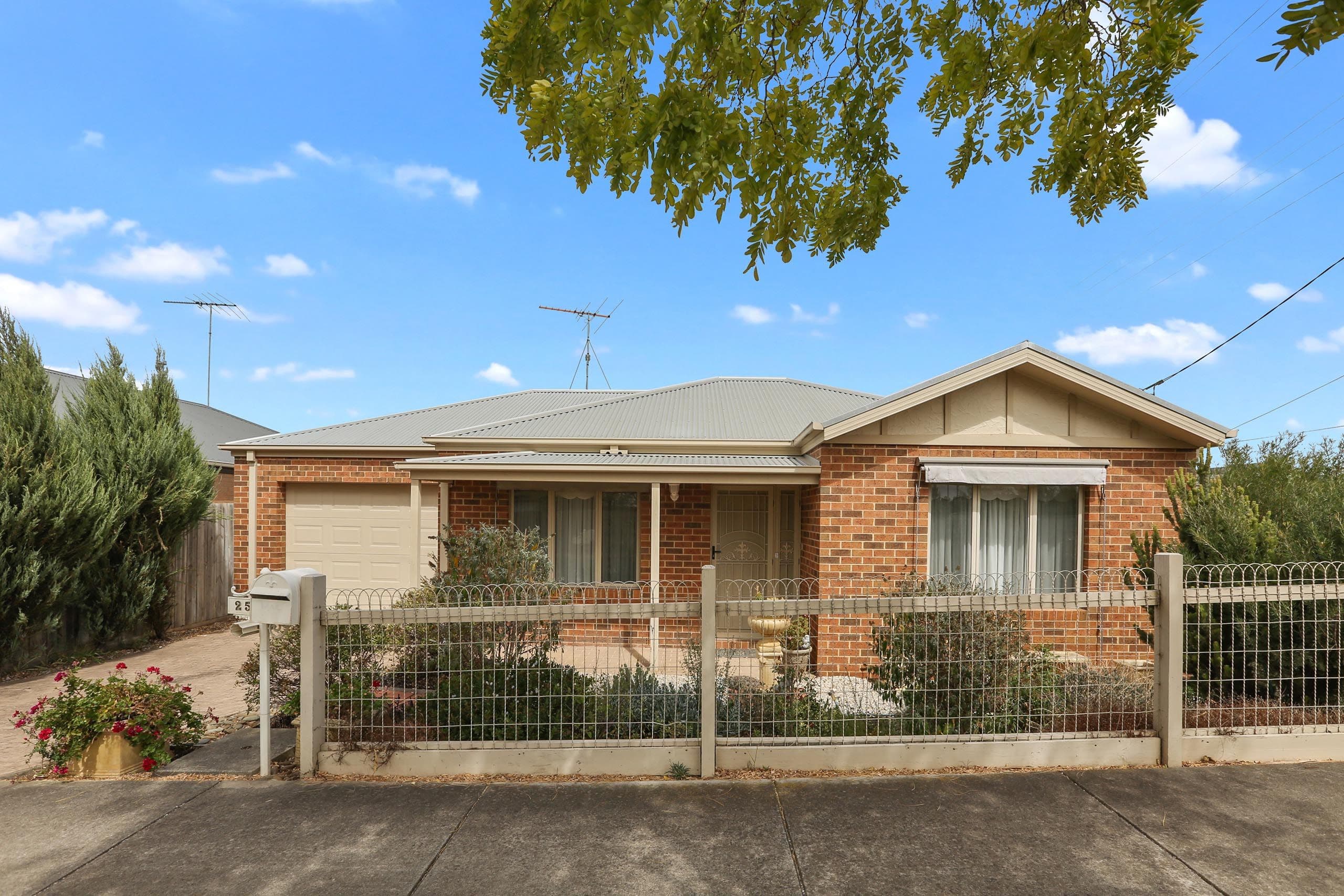25 Maria Court, Lara VIC 3212, Lara - Image 1