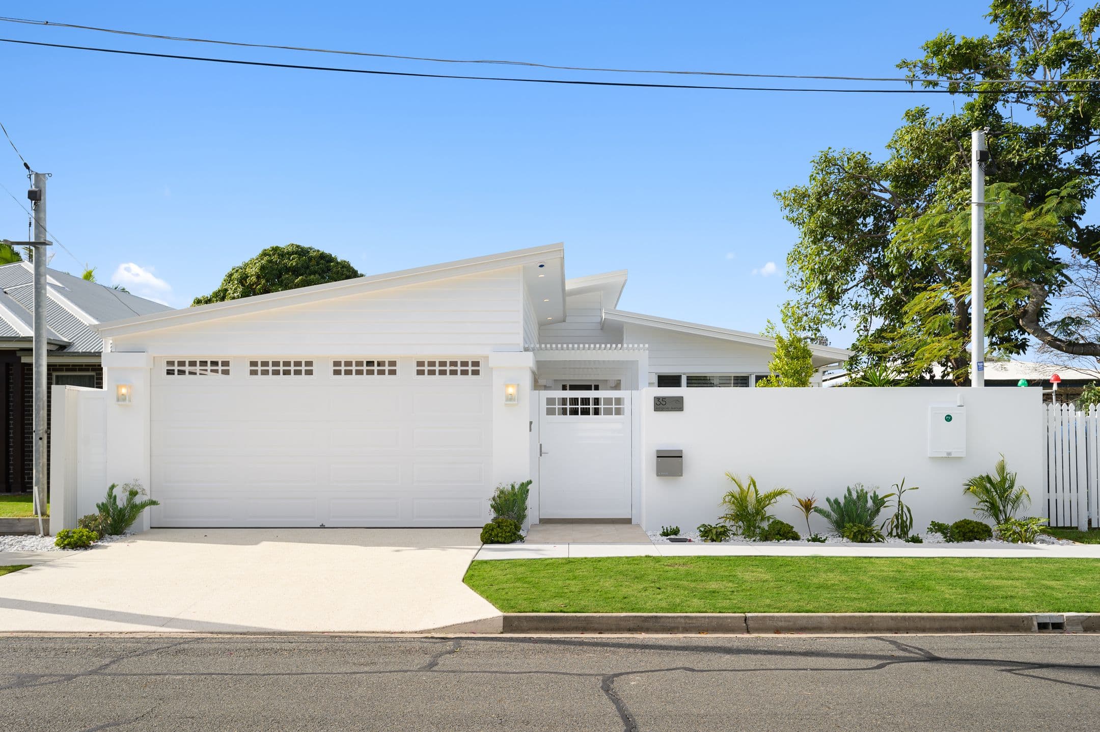 35 Ashgrove Avenue, Runaway Bay QLD 4216, Runaway Bay - Thumbnail 5