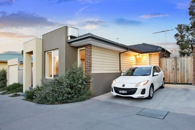 27 Erskine Avenue, RESERVOIR VIC 3073, Reservoir - Image 1