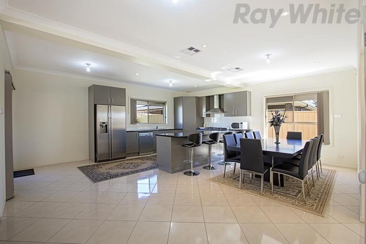 22 Daquino Place, Carnes Hill NSW 2171, Carnes Hill - Thumbnail 3