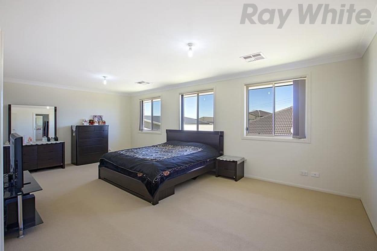 22 Daquino Place, Carnes Hill NSW 2171, Carnes Hill - Thumbnail 8