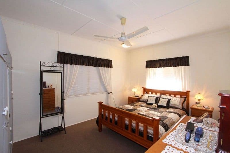 39 Dunn Road, AVENELL HEIGHTS QLD 4670, Avenell Heights - Thumbnail 5