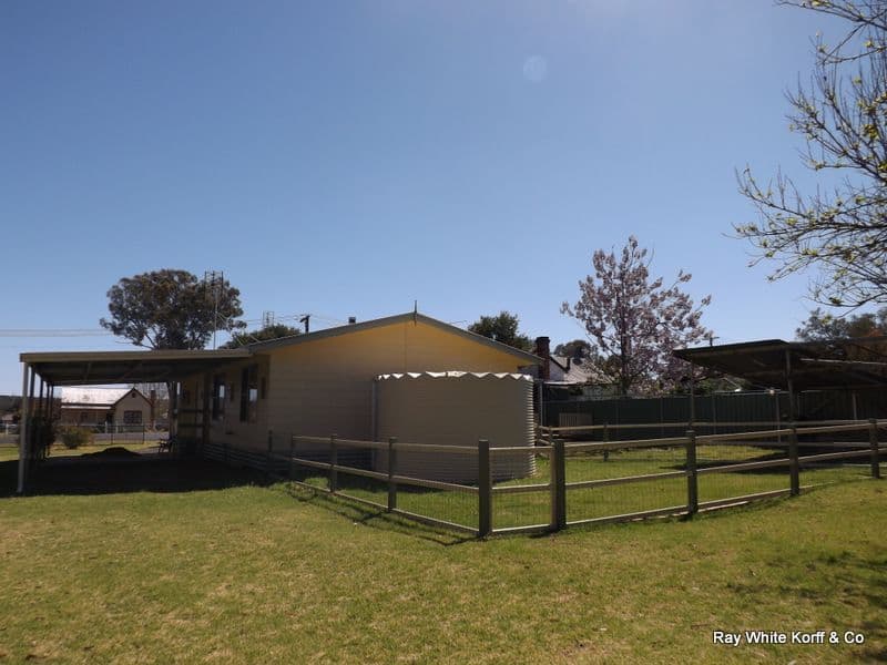 42 Edward Street, COONABARABRAN NSW 2357, Coonabarabran - Thumbnail 4