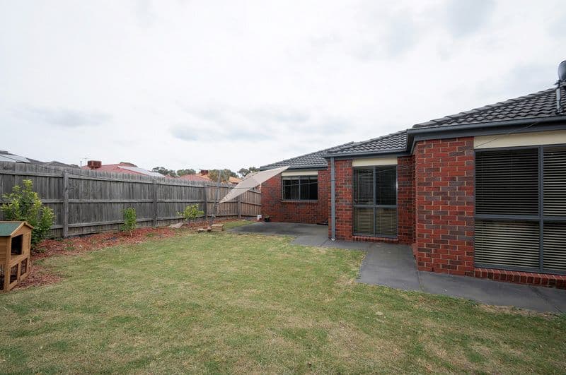 6 Sandalwood Grove, CARRUM DOWNS VIC 3201, Carrum Downs - Thumbnail 4