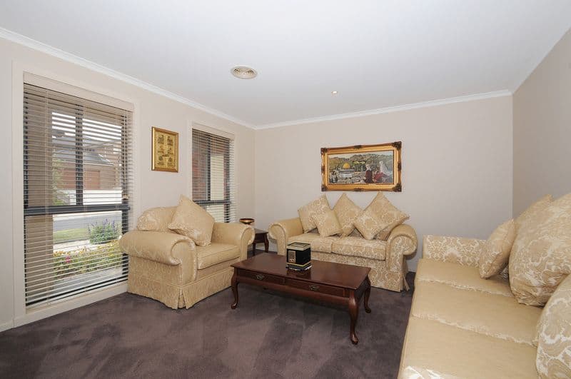 6 Sandalwood Grove, CARRUM DOWNS VIC 3201, Carrum Downs - Thumbnail 5