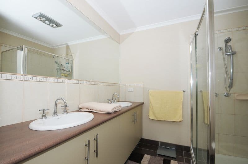 6 Sandalwood Grove, CARRUM DOWNS VIC 3201, Carrum Downs - Thumbnail 6