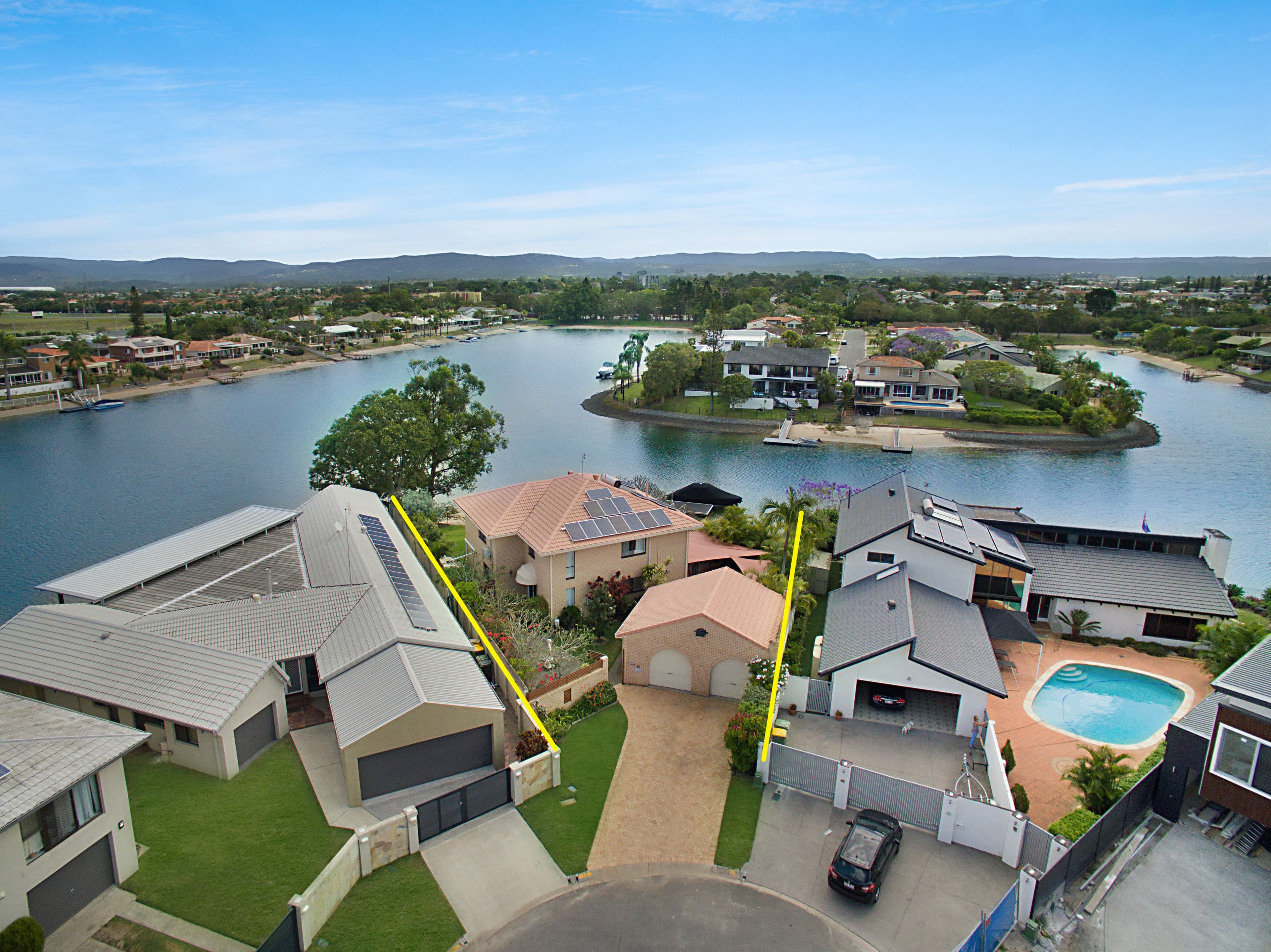 32 Delungra Street, Broadbeach Waters QLD 4218, Broadbeach Waters - Thumbnail 7