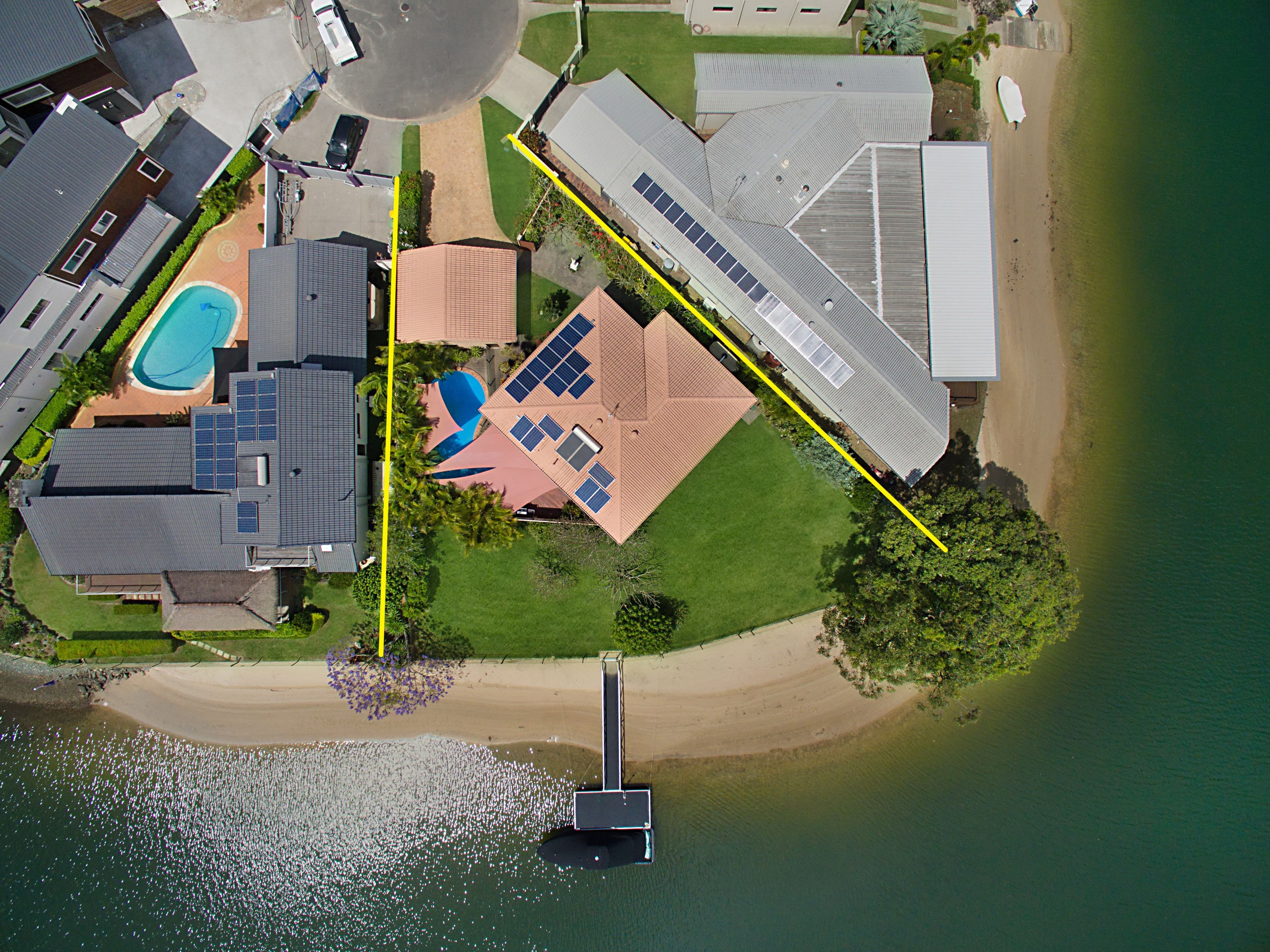 32 Delungra Street, Broadbeach Waters QLD 4218, Broadbeach Waters - Thumbnail 8