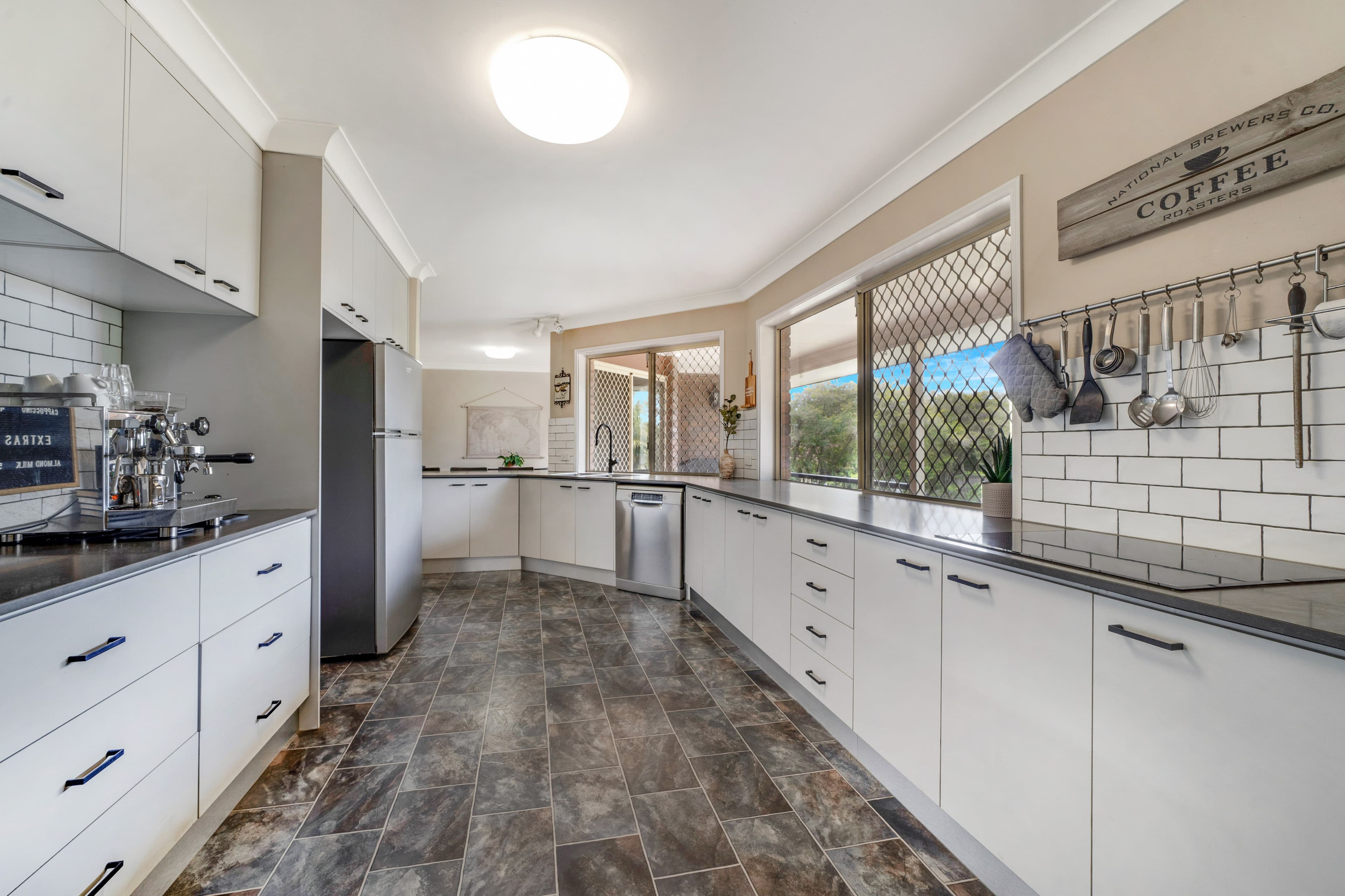 1-5 Sharni Court, Heritage Park QLD 4118, Heritage Park - Thumbnail 8