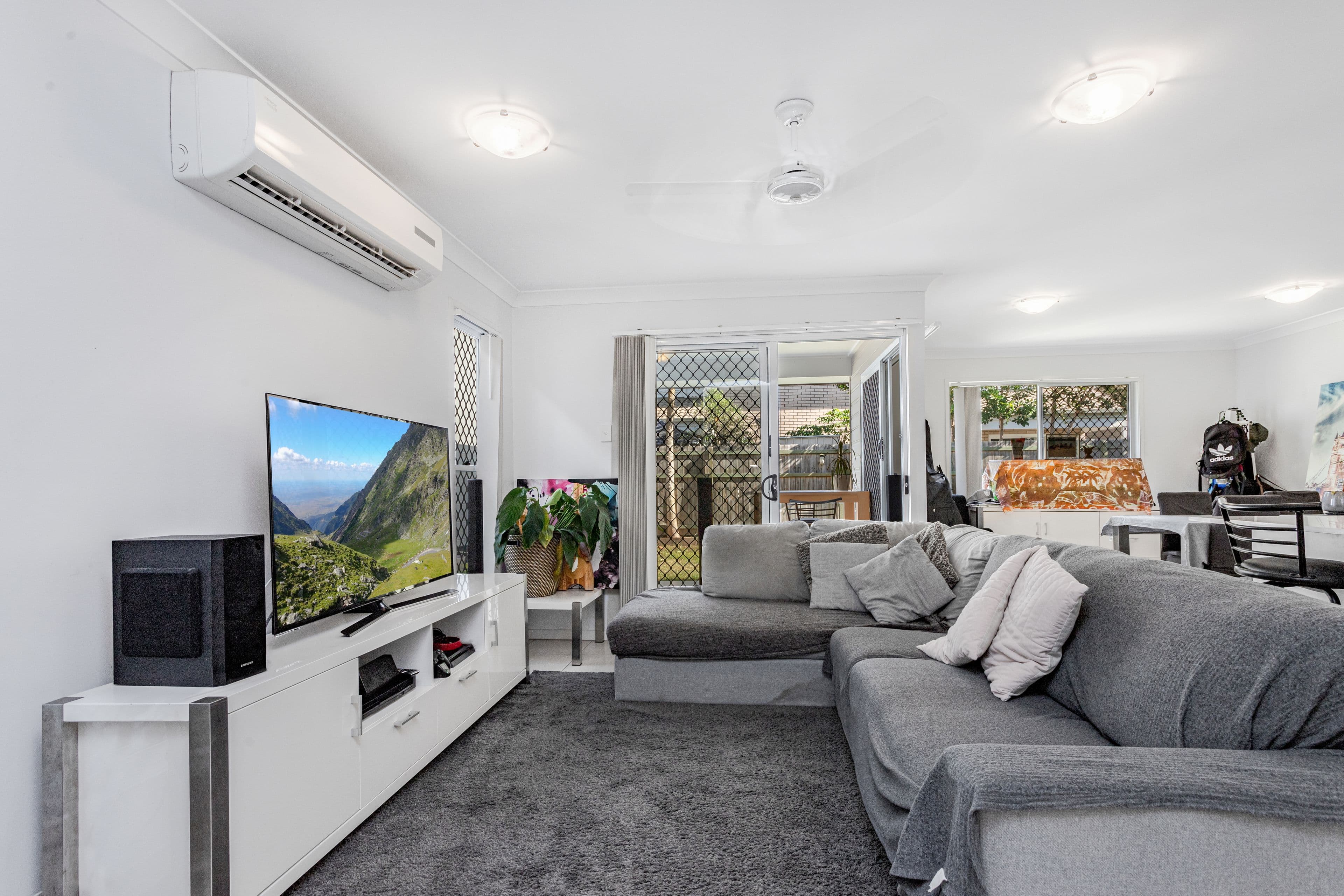 212 Dorville Road, Carseldine QLD 4034, Carseldine - Thumbnail 3