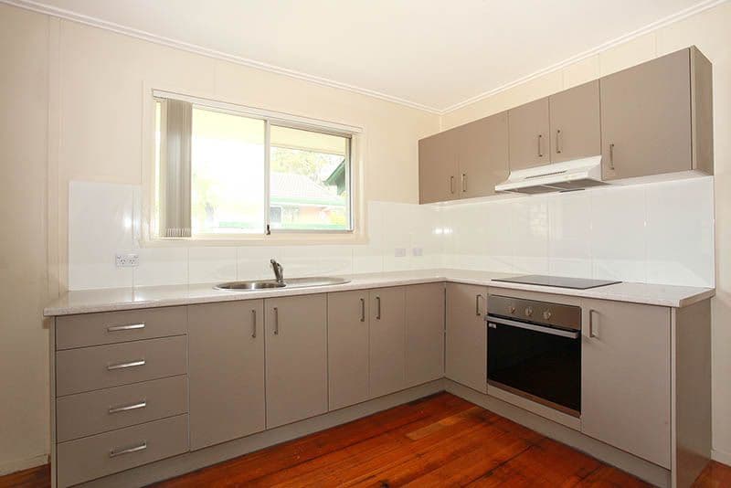 18 Capella Street, KINGSTON QLD 4114, Kingston - Thumbnail 2
