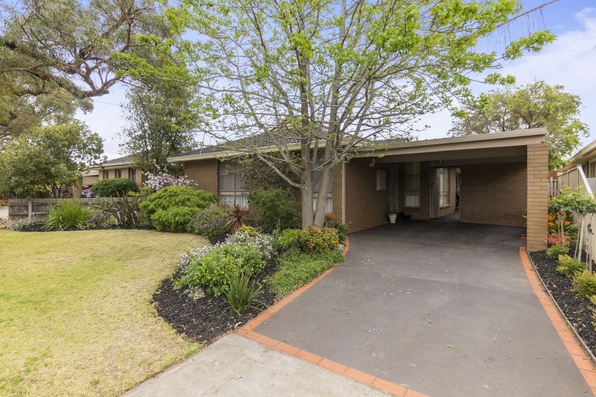 34 Edgar Street, Werribee VIC 3030, Werribee - Image 1