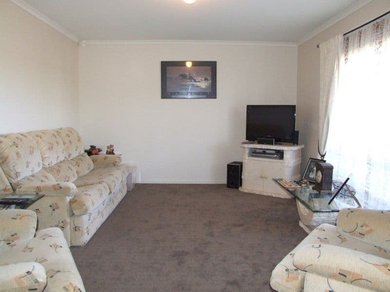 4 Mosel Grove, PARALOWIE SA 5108, Paralowie - Thumbnail 2