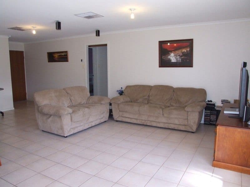4 Mosel Grove, PARALOWIE SA 5108, Paralowie - Thumbnail 6