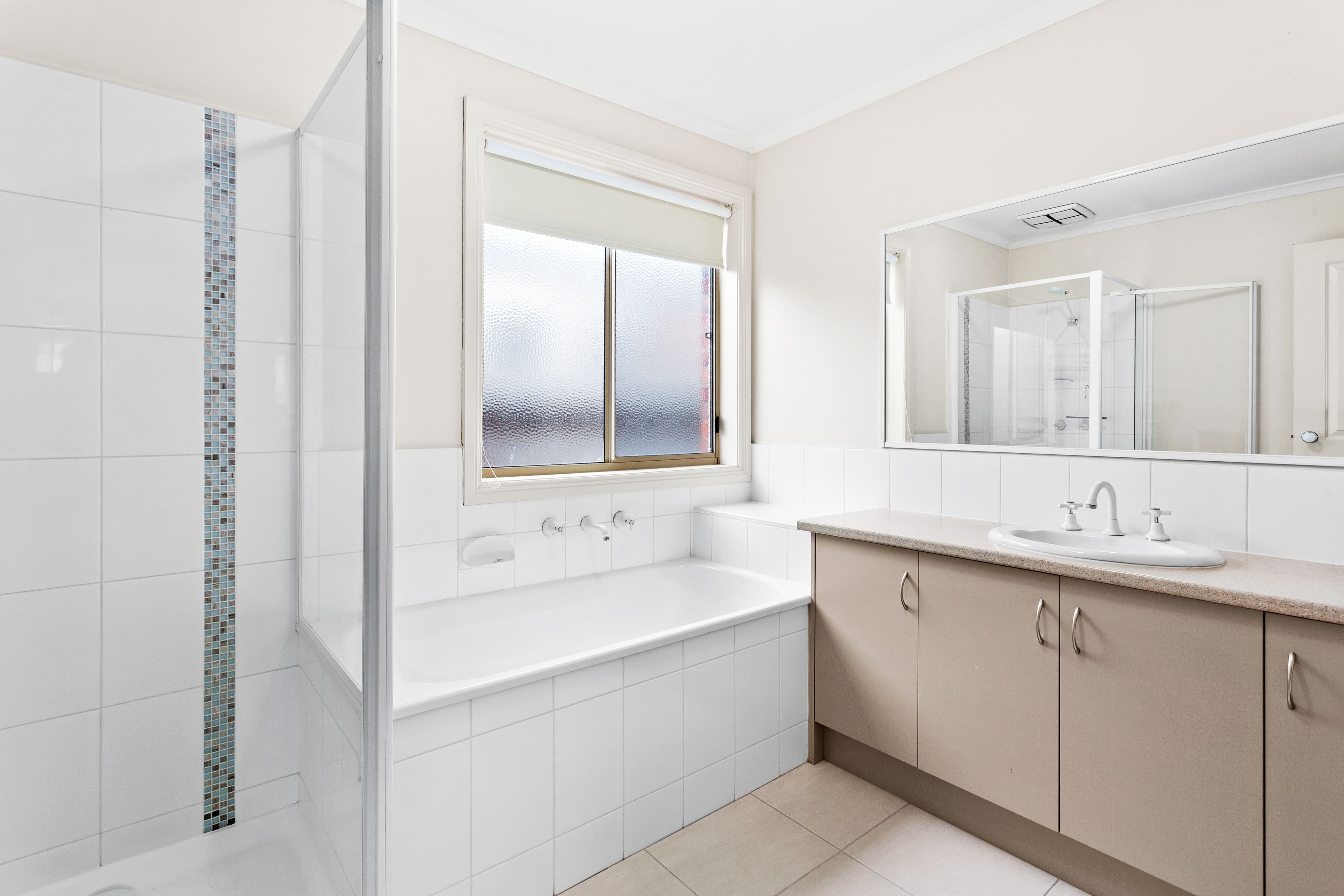 35 Currawong Crescent, Pakenham VIC 3810, Pakenham - Thumbnail 7