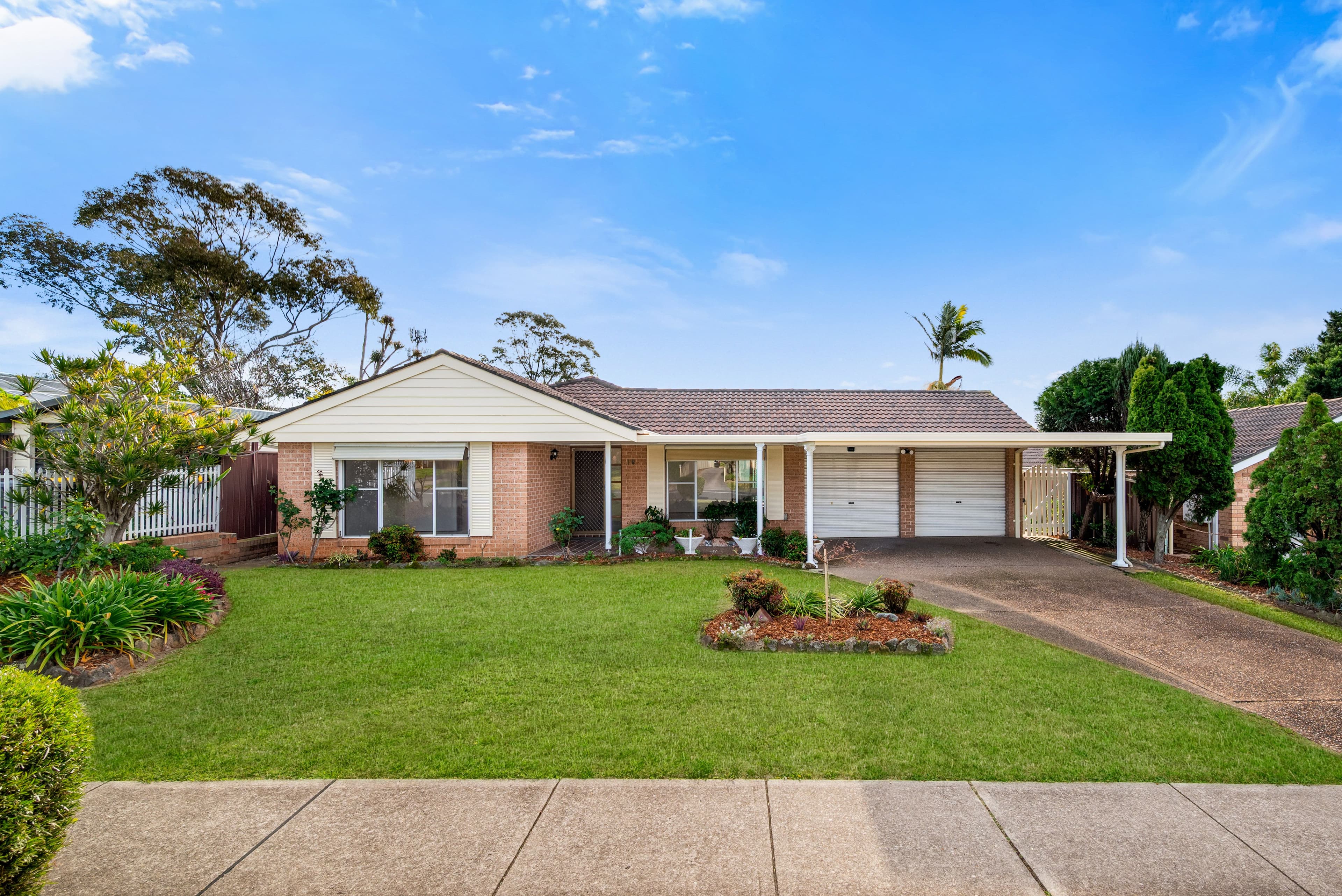 10 Lagonda Drive, Ingleburn NSW 2565, Ingleburn - Image 1