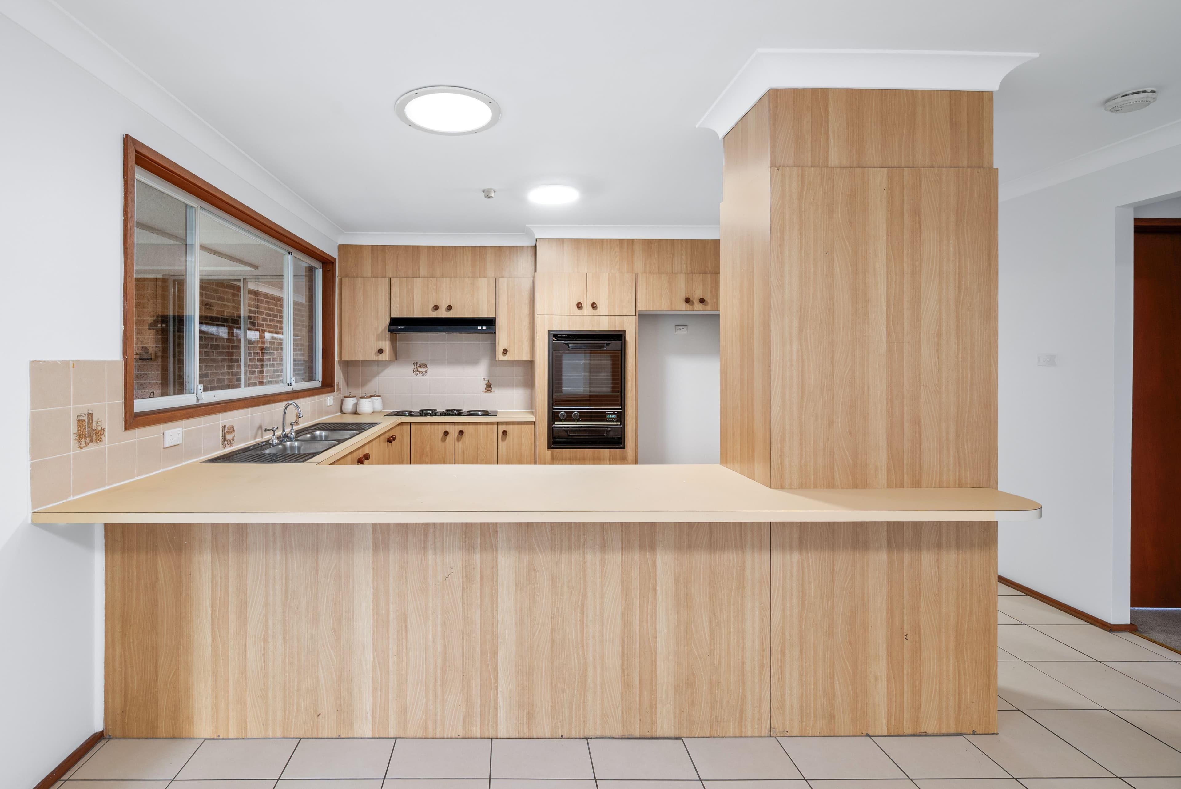 10 Lagonda Drive, Ingleburn NSW 2565, Ingleburn - Thumbnail 2