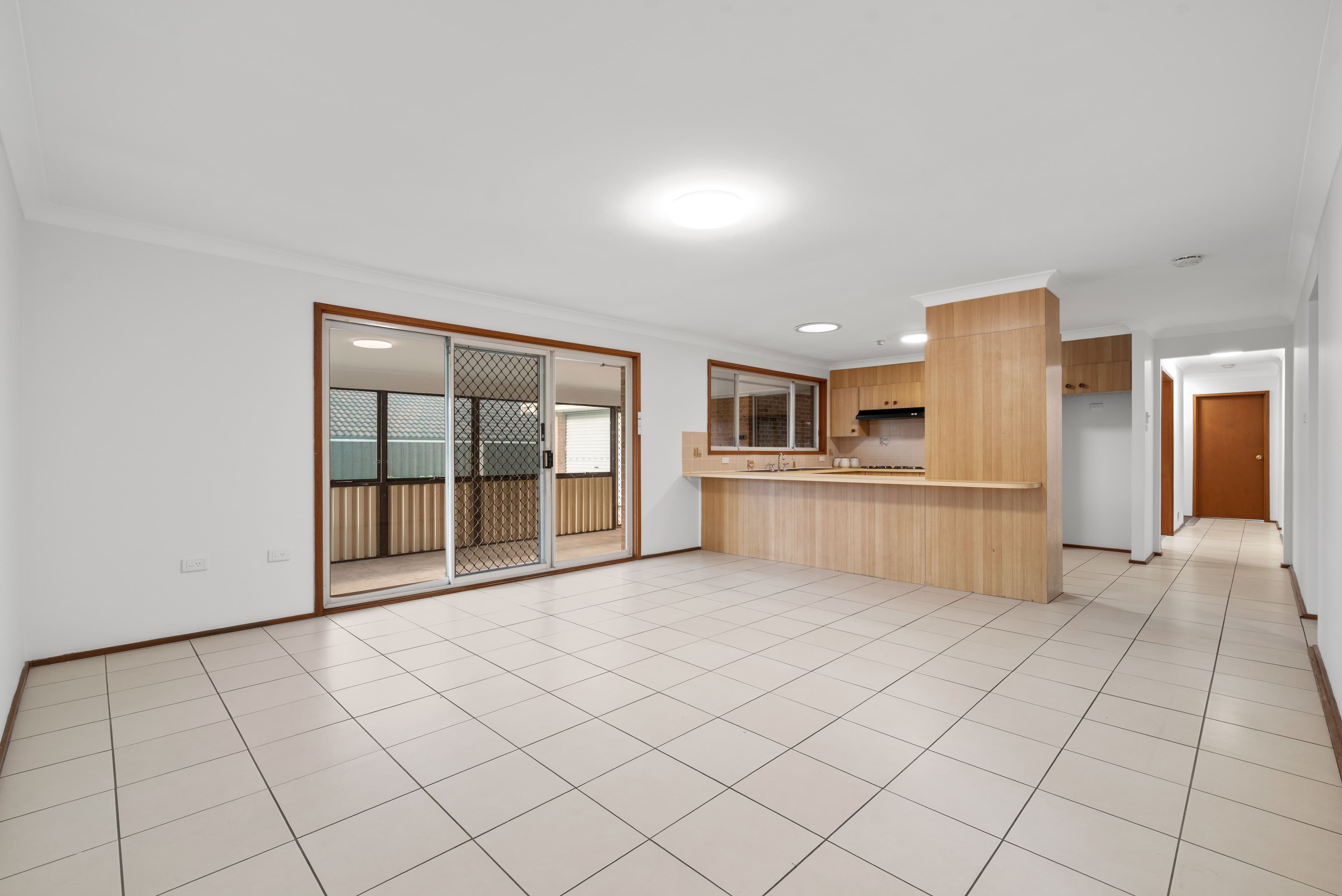 10 Lagonda Drive, Ingleburn NSW 2565, Ingleburn - Thumbnail 4