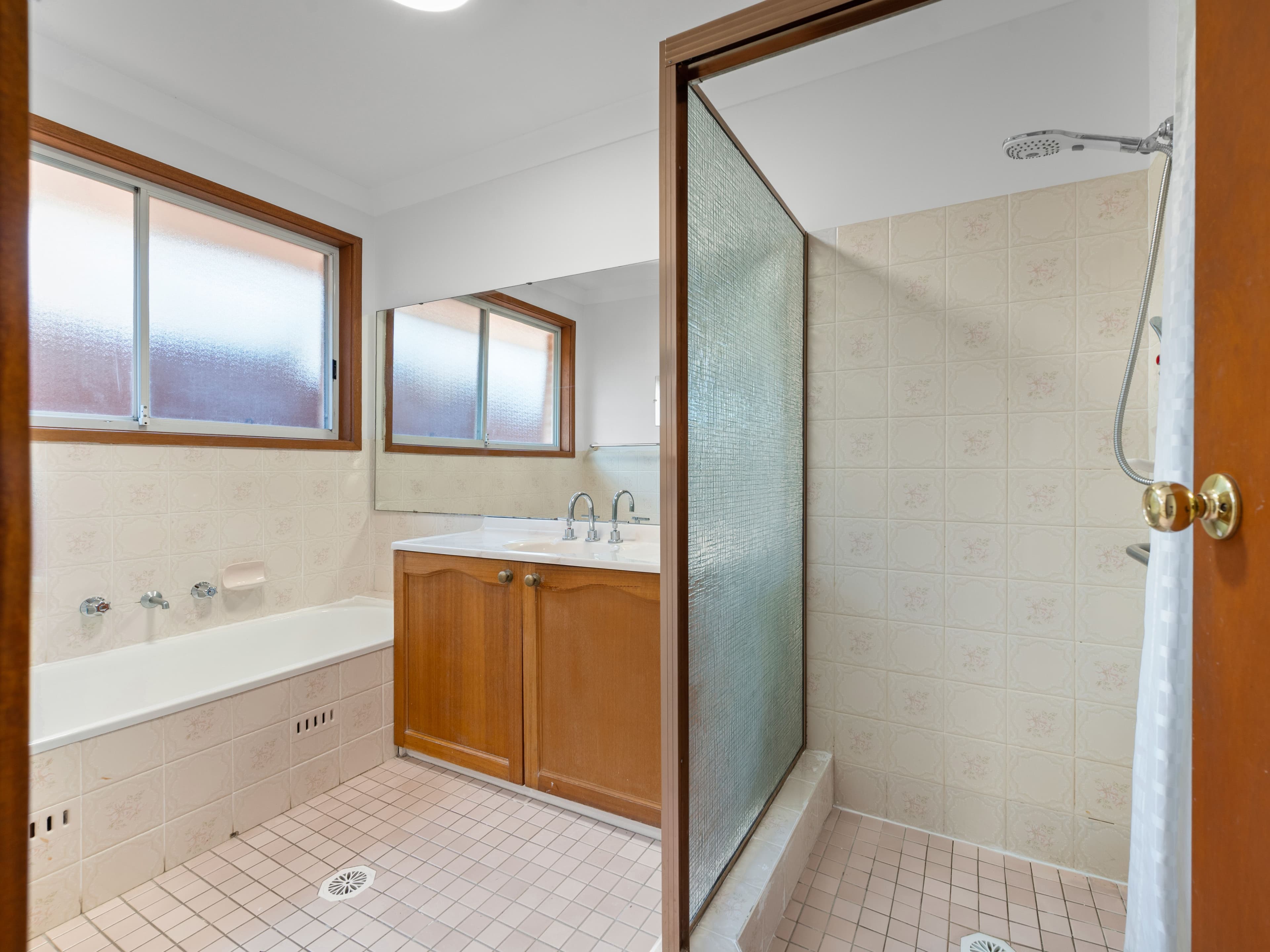 10 Lagonda Drive, Ingleburn NSW 2565, Ingleburn - Thumbnail 7