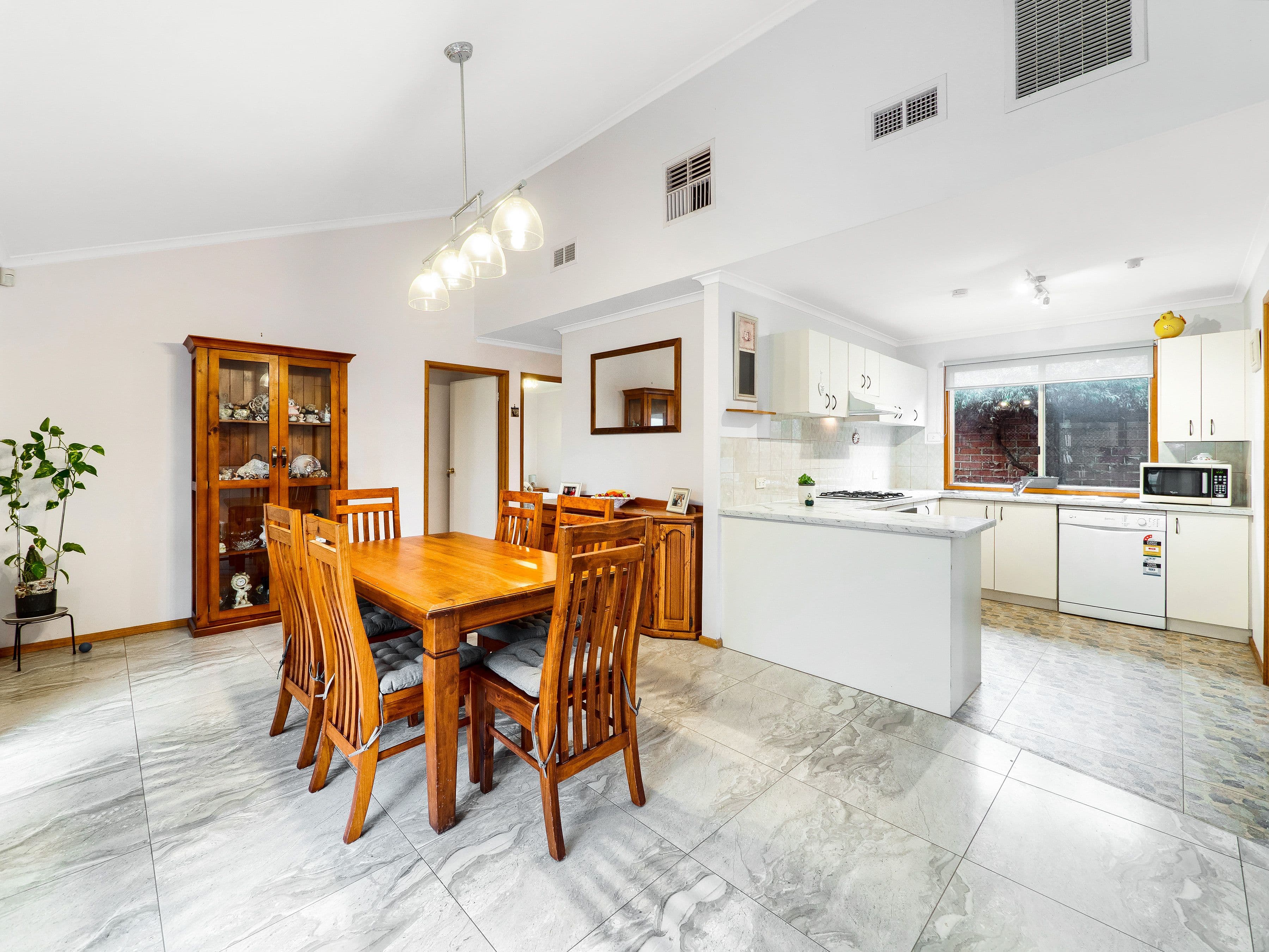 71 Willora Crescent, Cranbourne West VIC 3977, Cranbourne West - Thumbnail 6