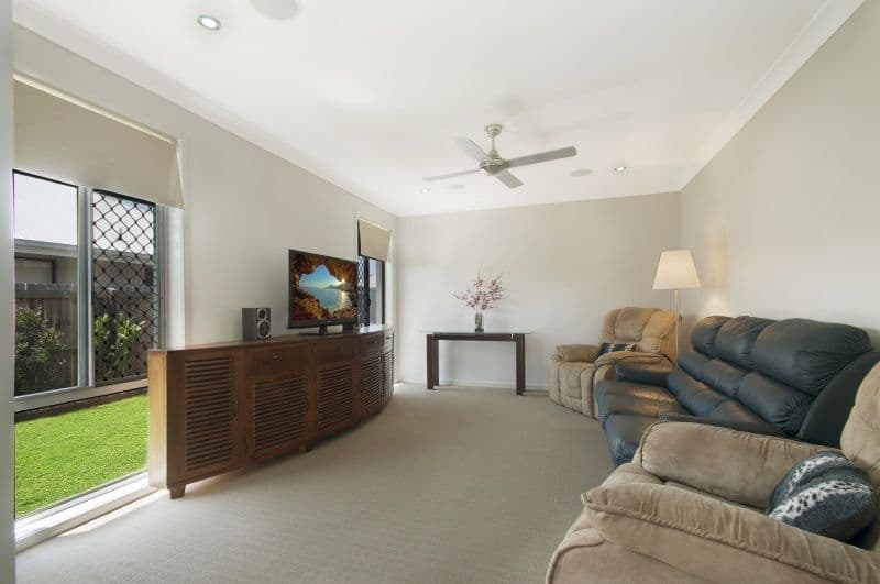 20 Peppertree Way, BEERWAH QLD 4519, Beerwah - Thumbnail 2