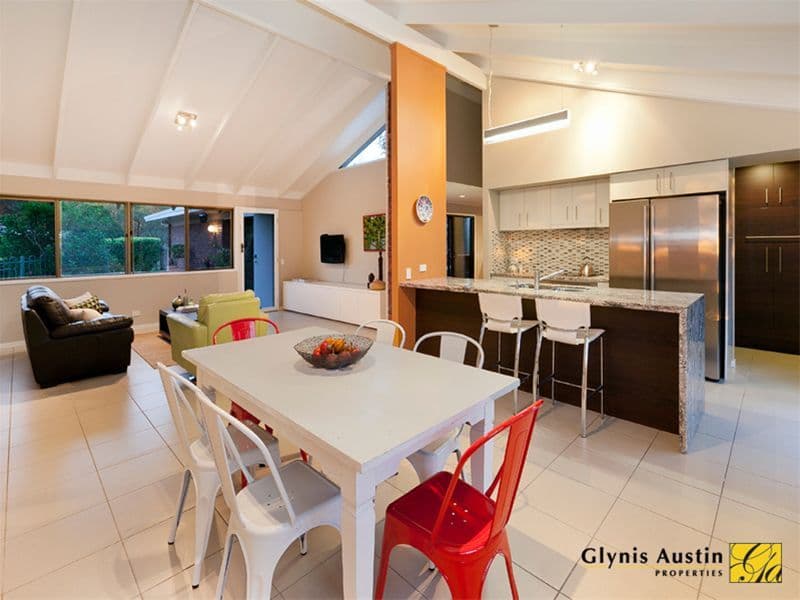 272 Russell Terrace, INDOOROOPILLY QLD 4068, Indooroopilly - Thumbnail 2