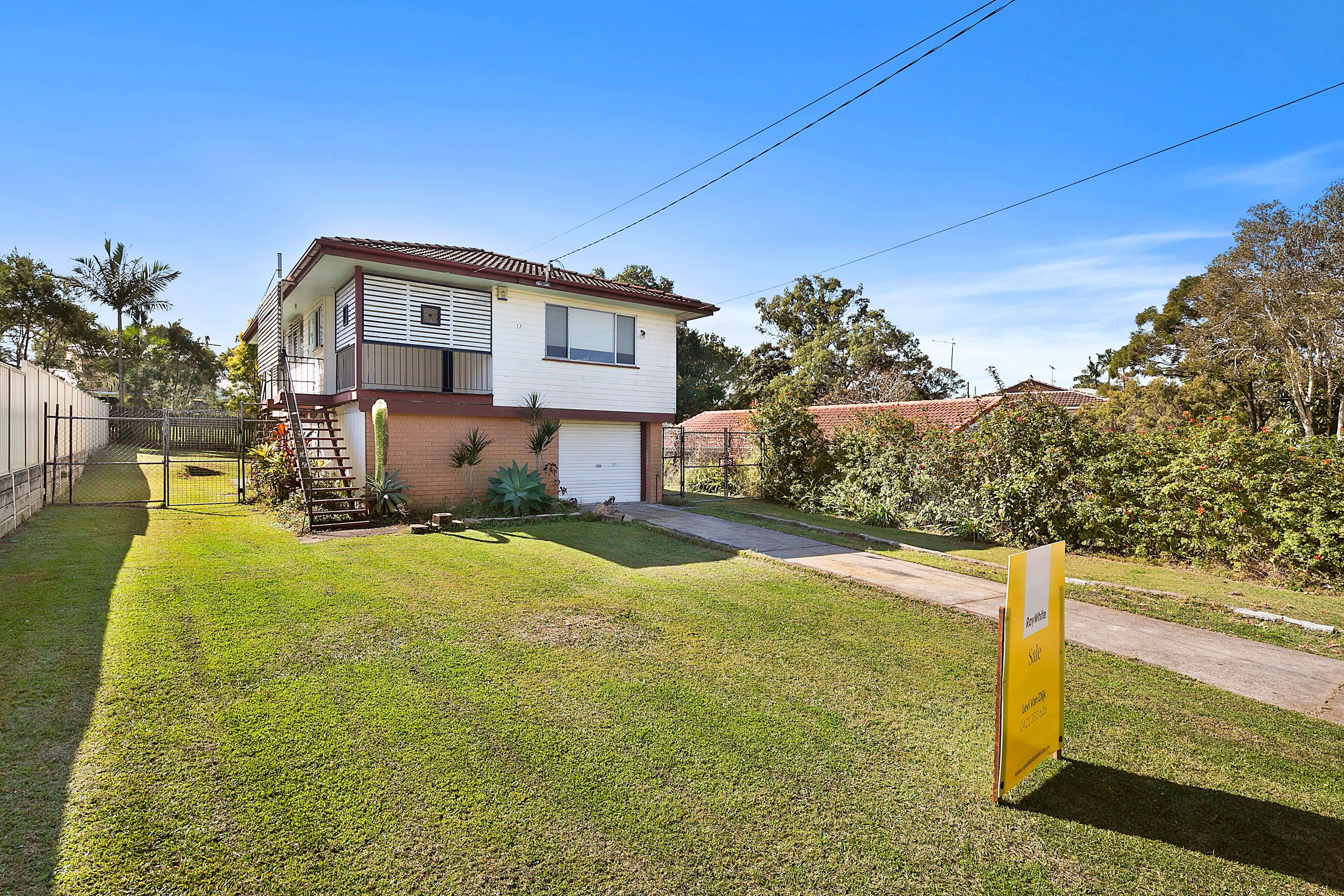 13 Cambridge Drive, Alexandra Hills QLD 4161, Alexandra Hills - Thumbnail 2