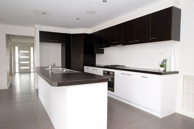 13 Kerlin Crescent, TARNEIT VIC 3029, Tarneit - Thumbnail 3