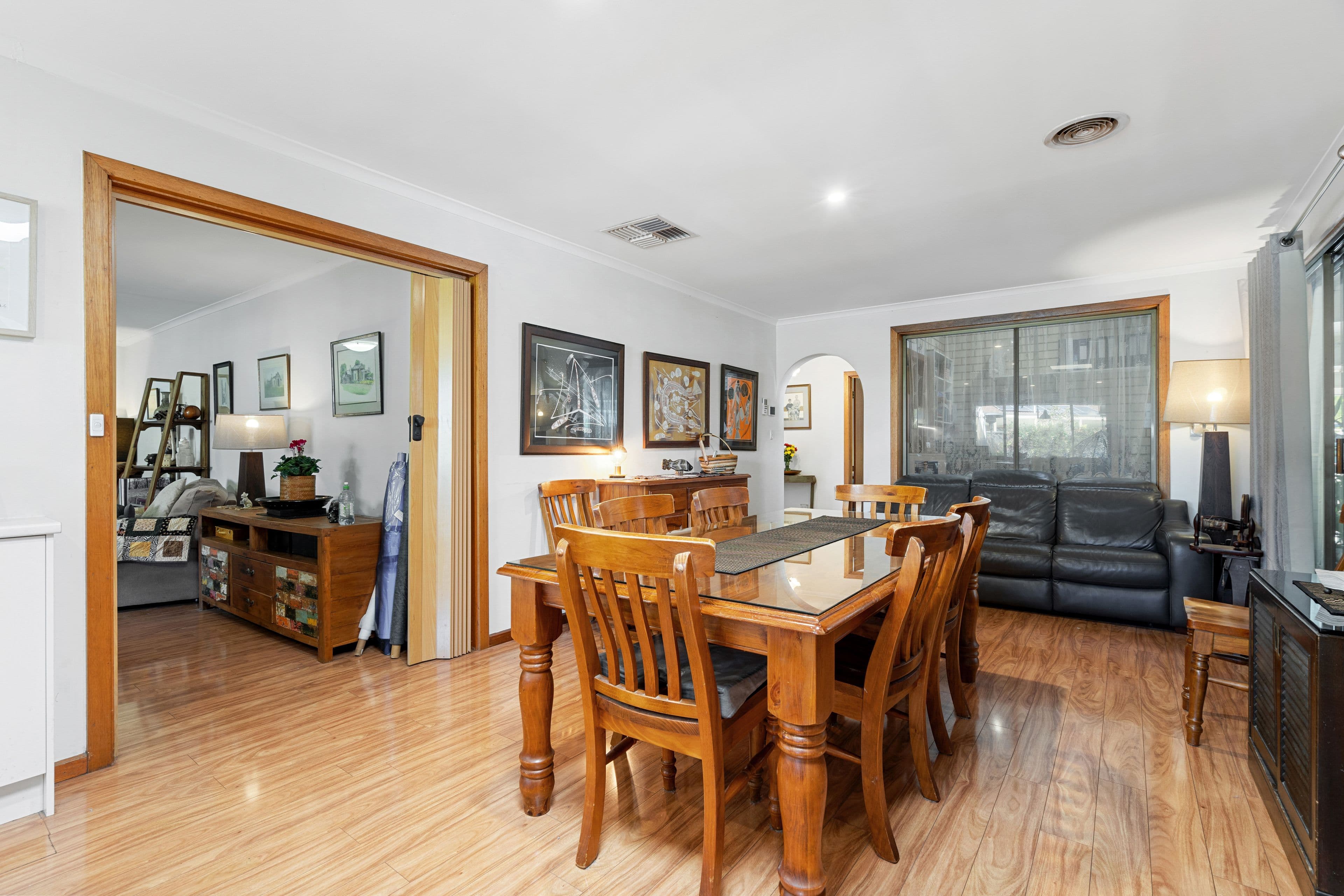 2 Blackwood Crescent, Morphett Vale SA 5162, Morphett Vale - Thumbnail 2