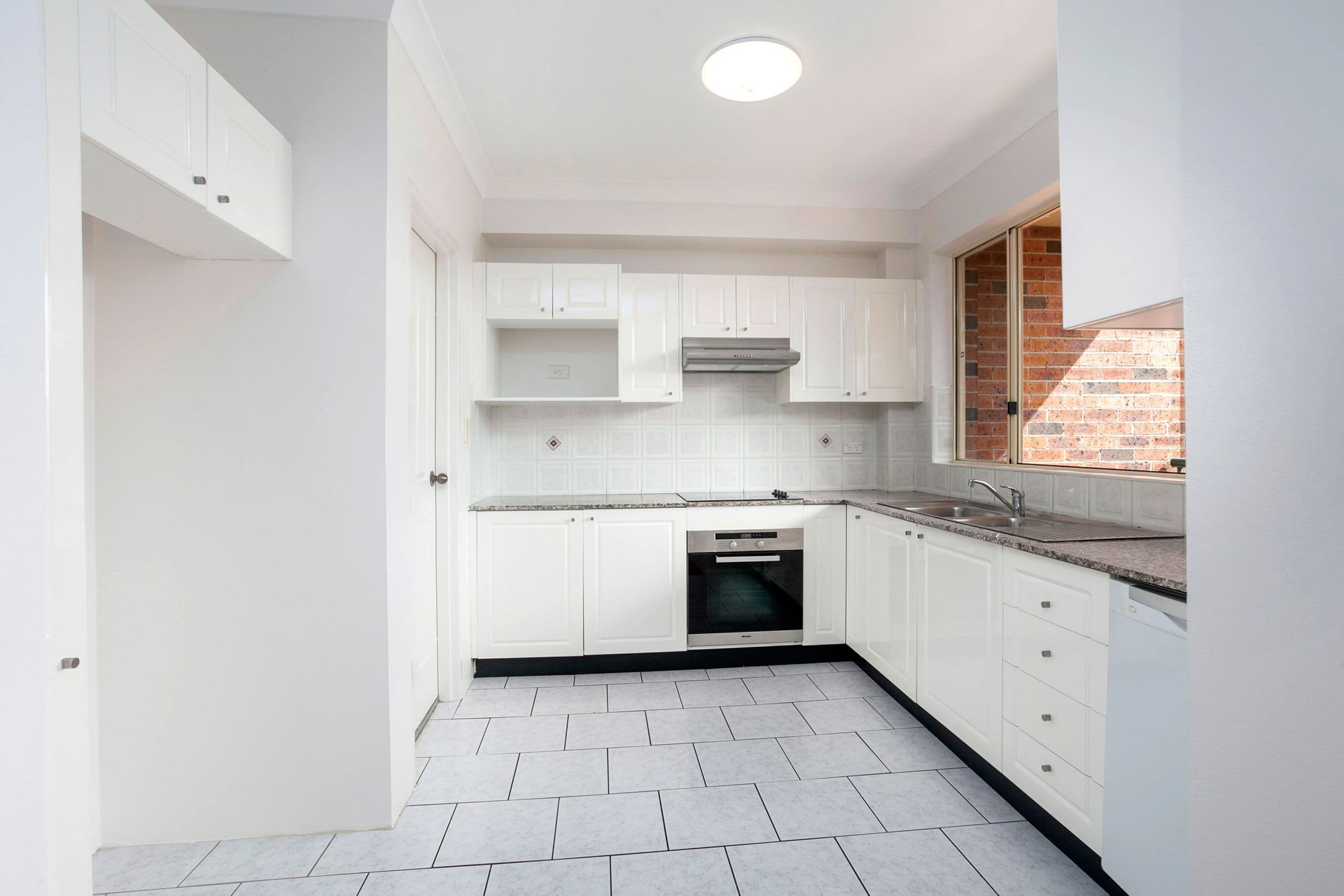 9-15 Mansfield Avenue, Caringbah NSW 2229, Caringbah - Thumbnail 5