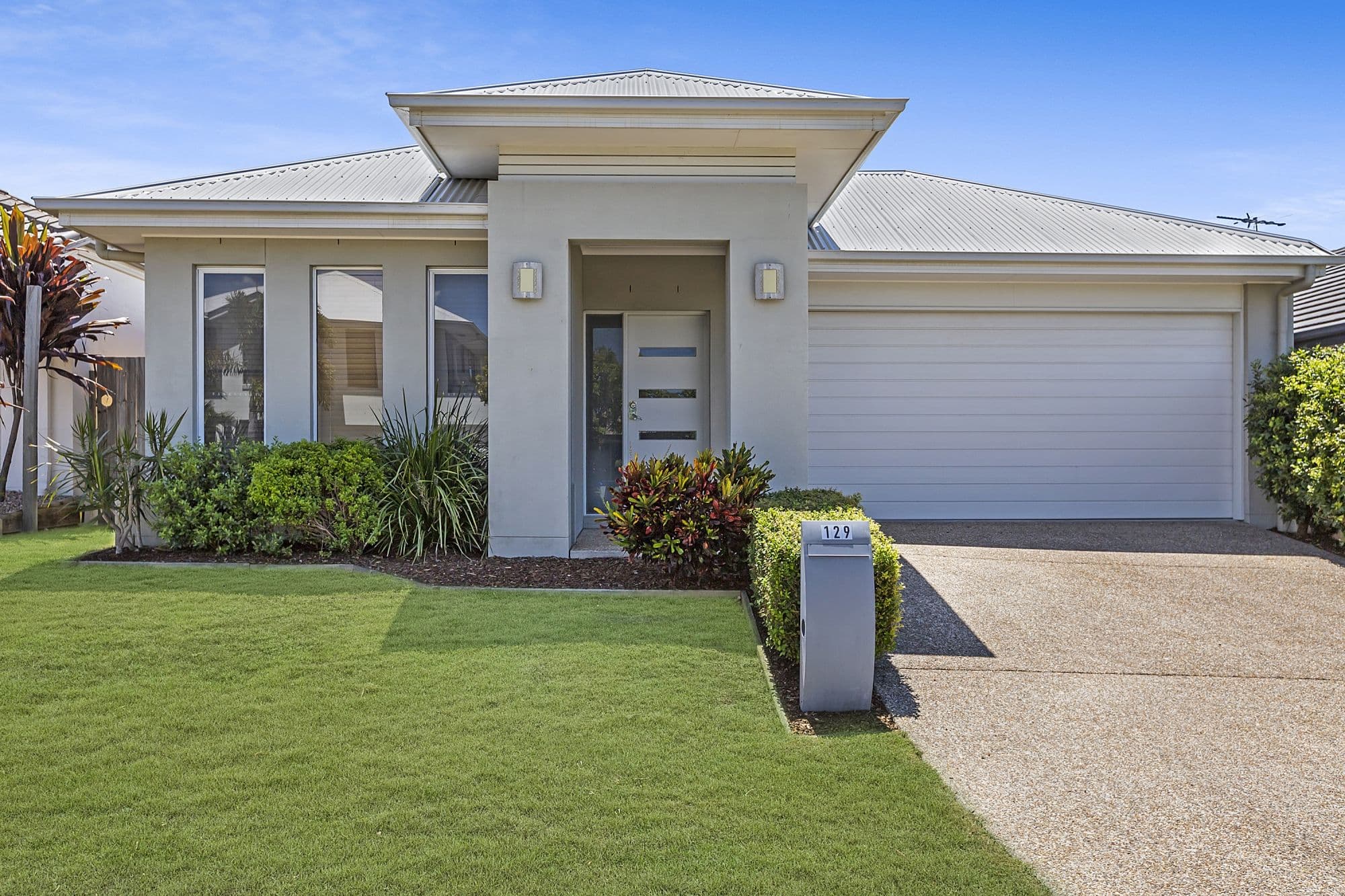 129 Mackintosh Drive, North Lakes QLD 4509, North Lakes - Thumbnail 2