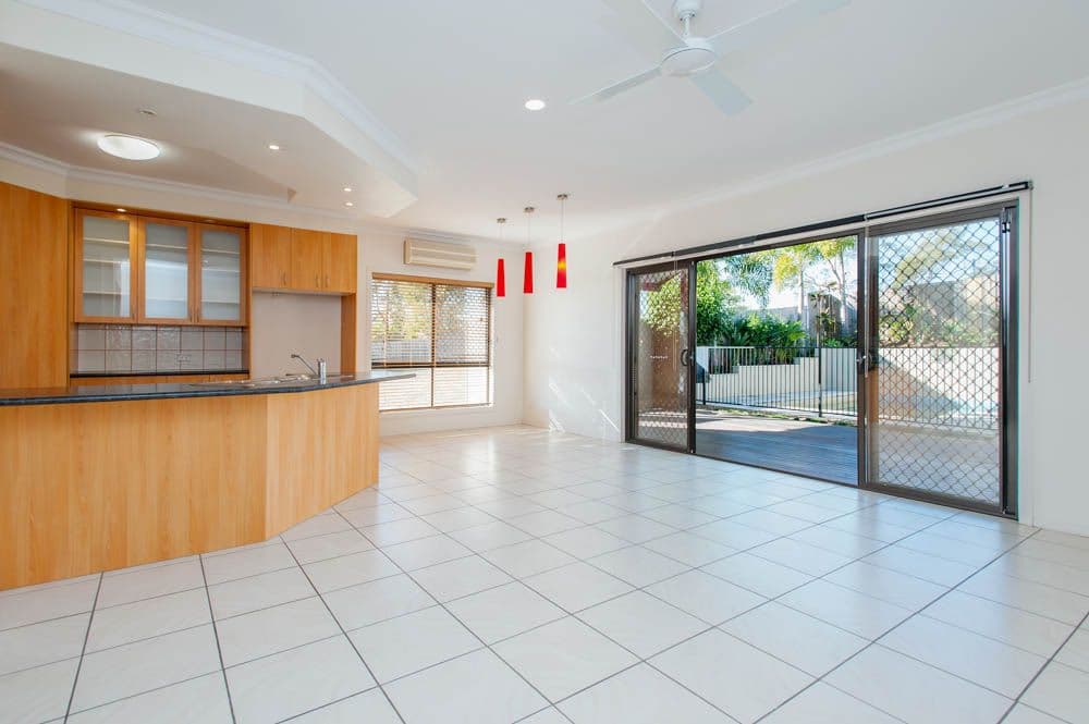 82 Kincaid Drive, Highland Park QLD 4211, Highland Park - Thumbnail 3